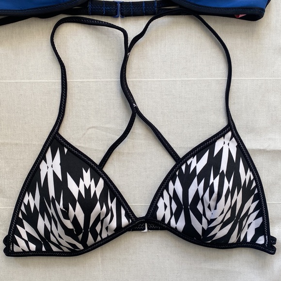 BUNDLE of TWO Victoria SecretTriangle Bikini Tops - Picture 2 of 6